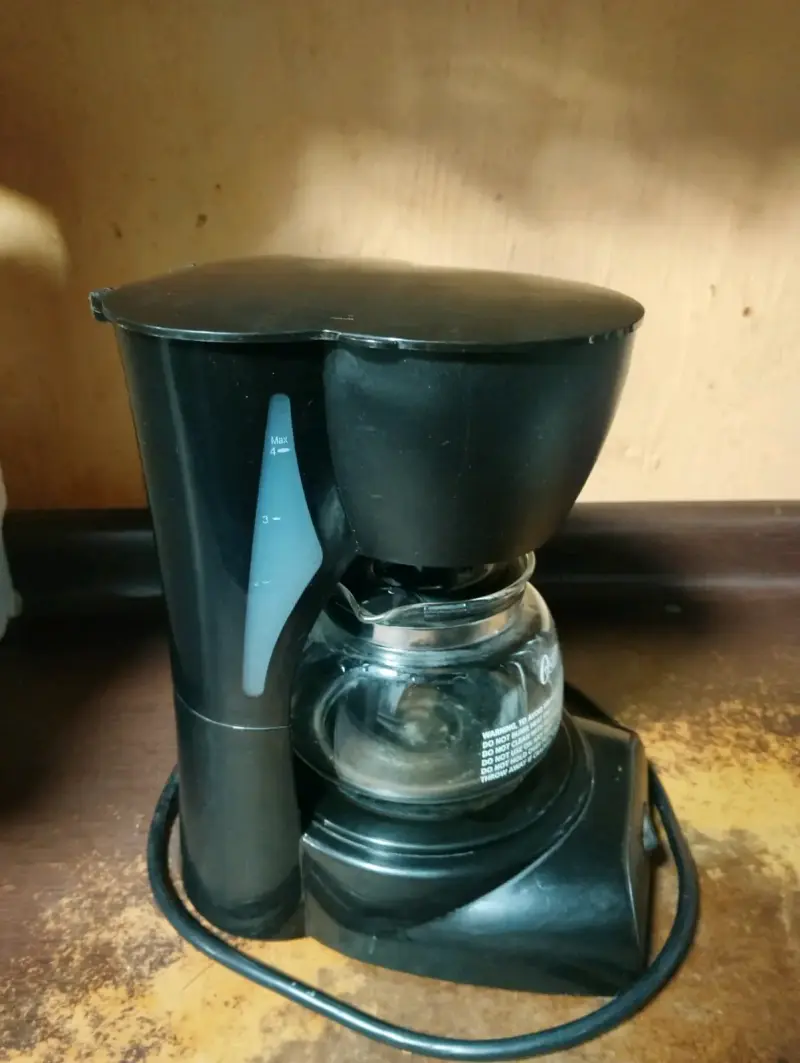 Cafetera eléctrica negra - 2