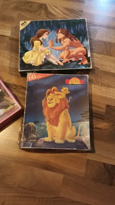 Puzzles Barbie, Disney El Rey León y Tarzán - miniatura 1