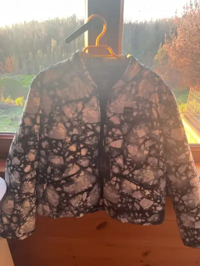 Chaqueta estampada National Geographic - miniatura 1