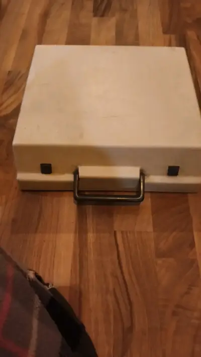 Máquina de escribir - miniatura 1
