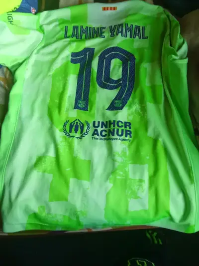 Polera deportiva verde flúor FCB - miniatura 2