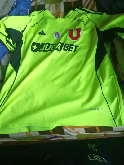 Camiseta verde Universidad de Chile - miniatura 1