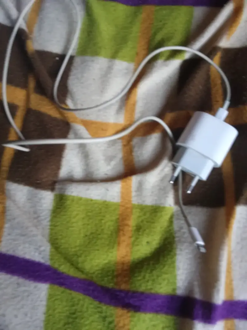 Cargador USB blanco