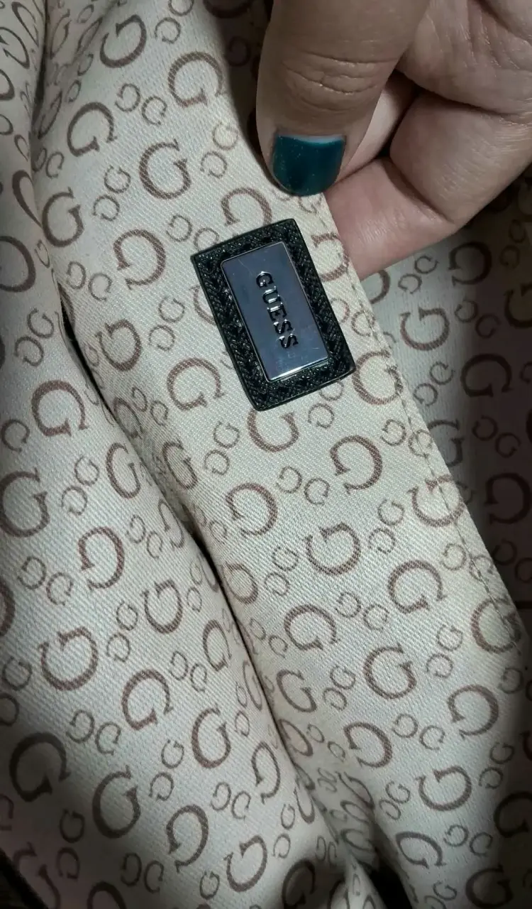 Cartera GUESS original sin uso - 3