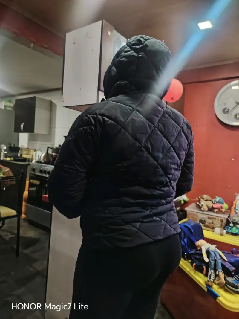 Parka negra acolchada