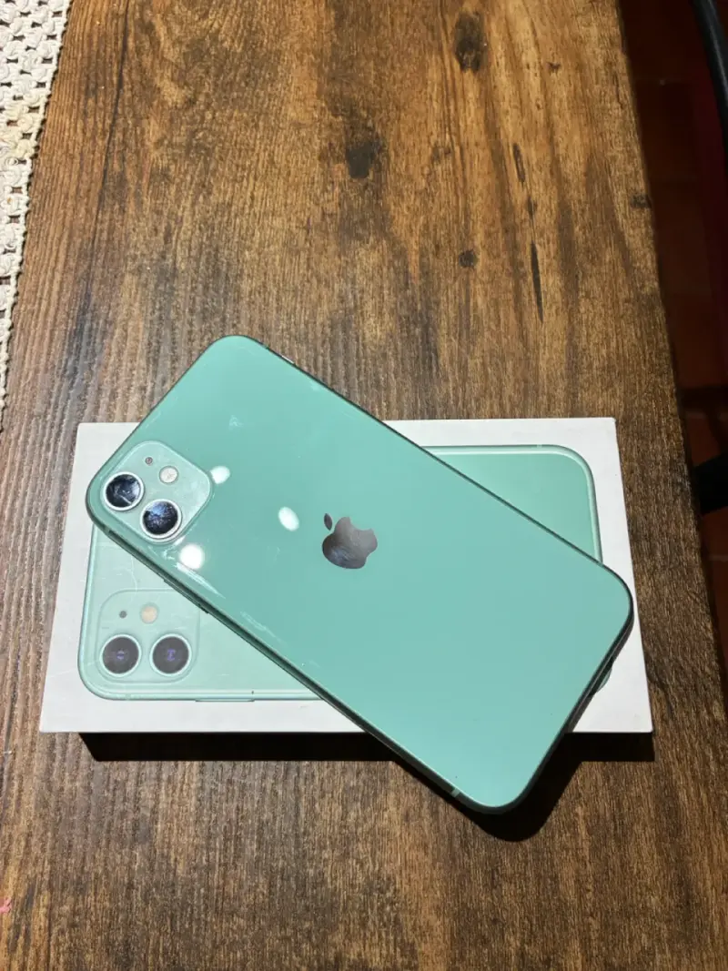 iPhone 11 - 1