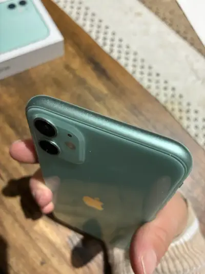 iPhone 11 - miniatura 6