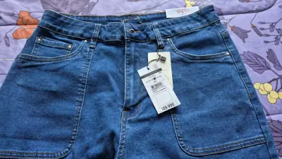 Jeans azul nuevo talla 42 - miniatura 1