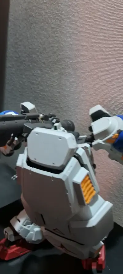Figura de acción robot articulado - miniatura 3