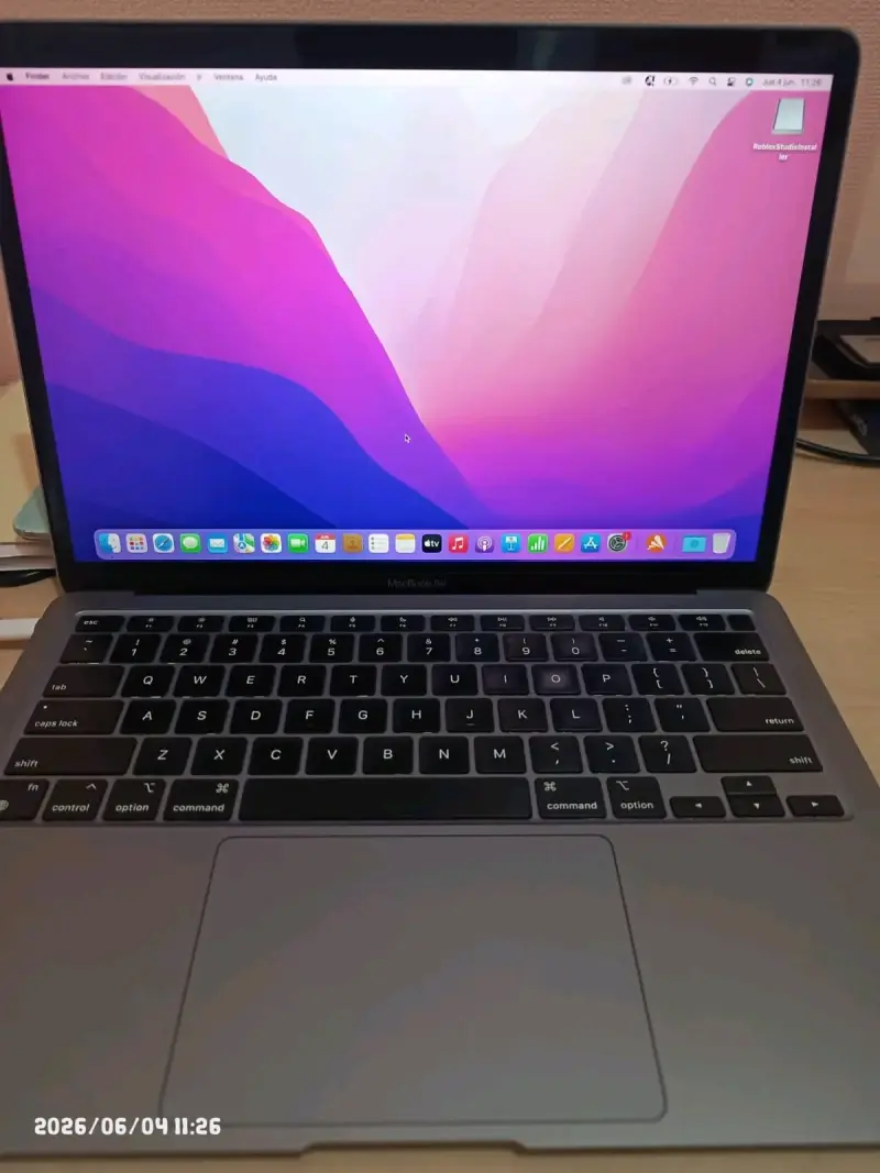 Laptop Apple gris espacial - 6
