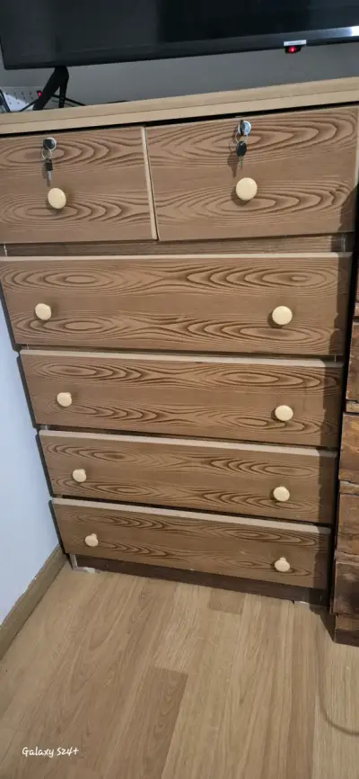 Cómoda de madera 5 cajones - miniatura 1