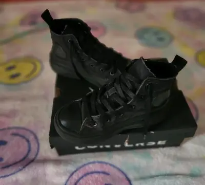 Zapatillas negras converse - miniatura 3