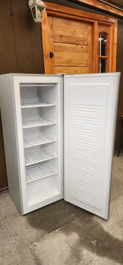 Congelador eficiente energético A+ - miniatura 3