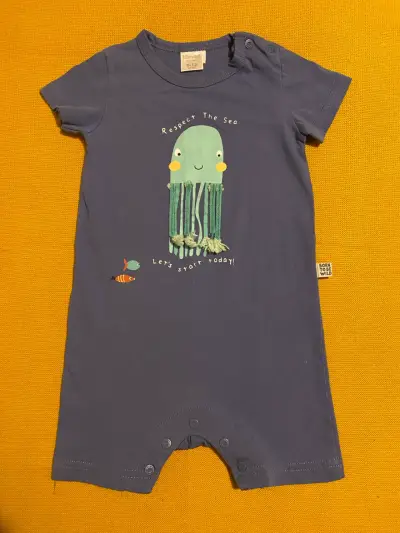 Enterito infantil azul estampado,talla 9-12 meses - miniatura 1