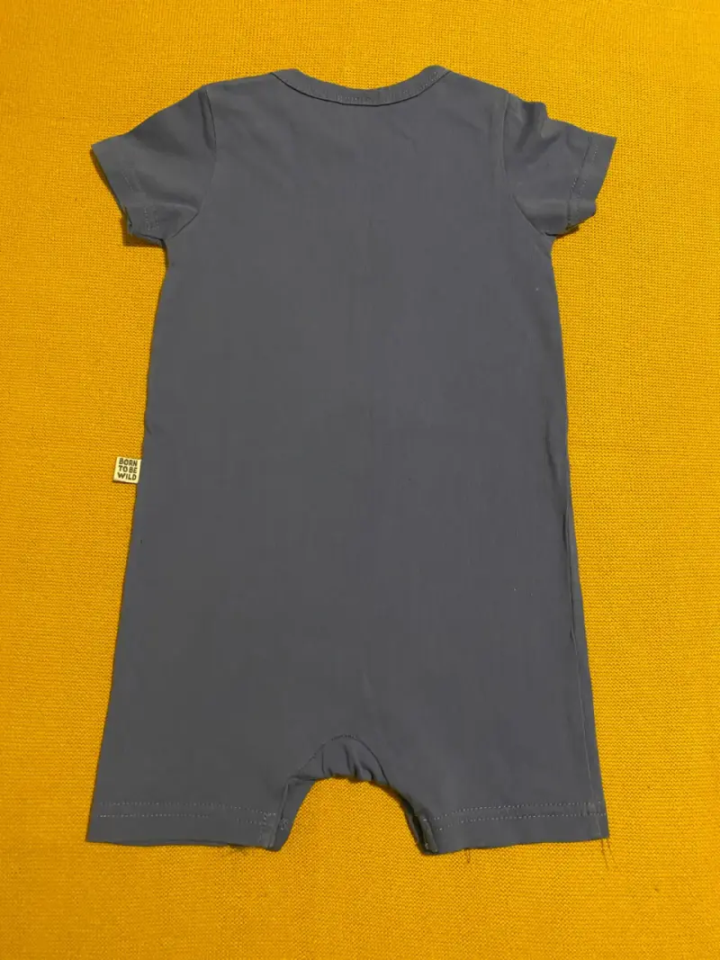 Enterito infantil azul estampado,talla 9-12 meses - 2