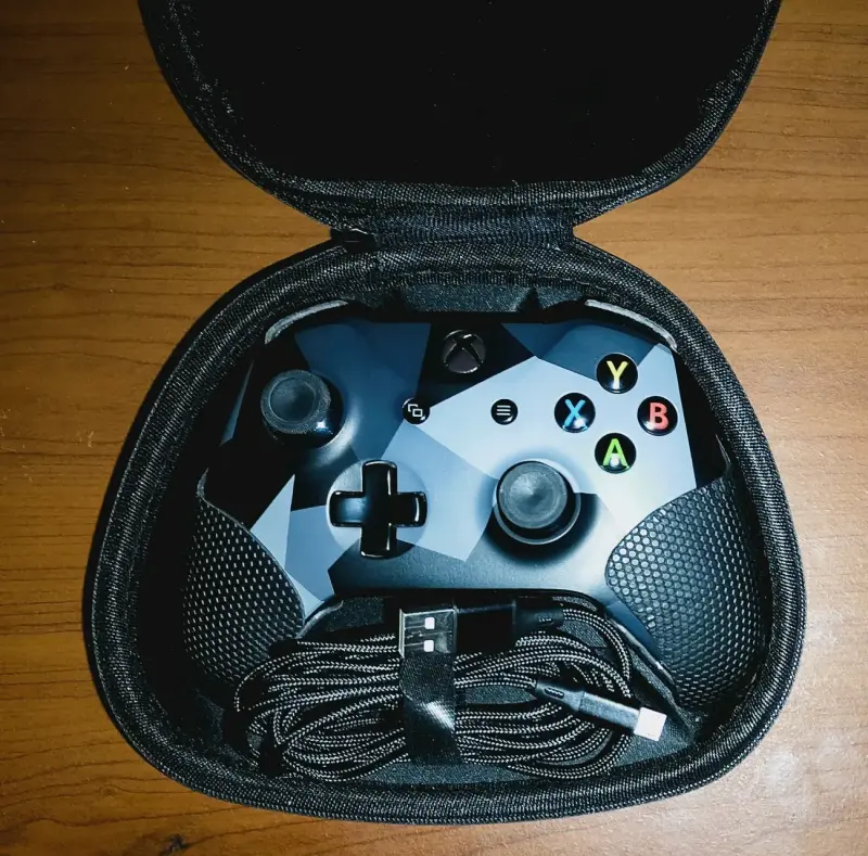 Joystick Xbox one concable y carcasa antigolpes - 2
