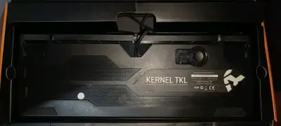 Teclado mecánico kernel TKL switch red CONVERSABLE - miniatura 3