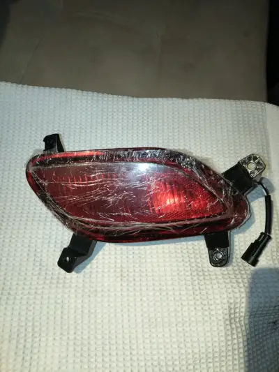 Luz trasera de auto lado izquierdo Tiggo 2 automat - miniatura 1