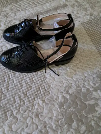Zapatos formales negros charol - miniatura 4