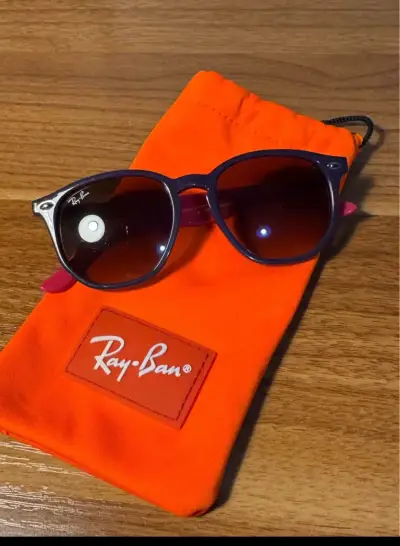 Gafas de sol Ray-Ban con funda - miniatura 1