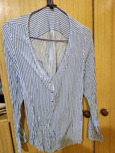 Camisa a cuadros roja y azul - miniatura 3