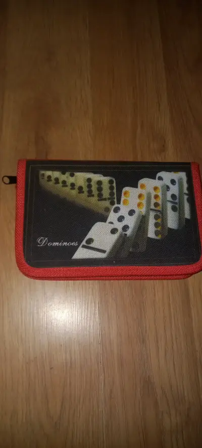 Estuche domino rojo - miniatura 1