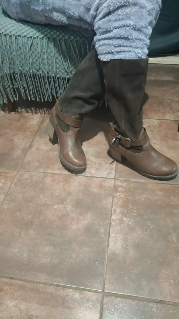 Botas largas de cuero marrón - 2