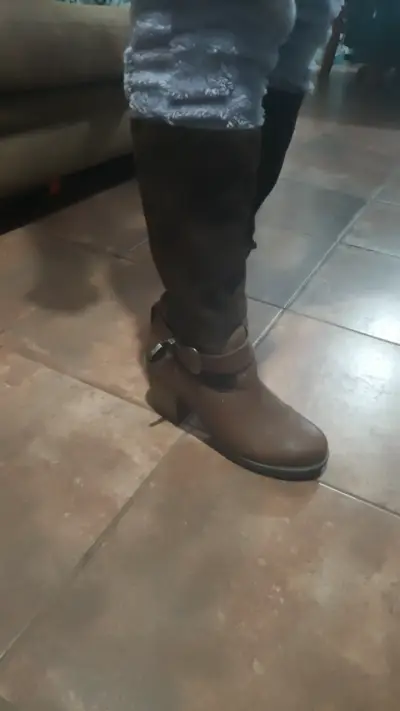 Botas largas de cuero marrón - miniatura 3