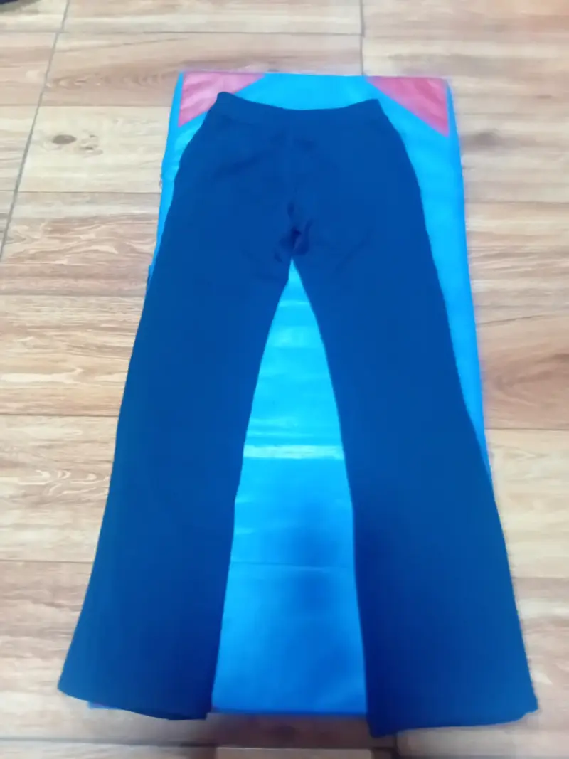 Pantalón azul de mujer - 2