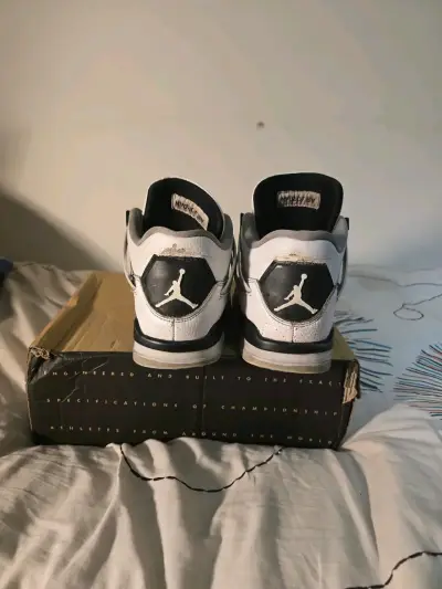 Zapatillas Jordan 4 Militar y black - miniatura 2