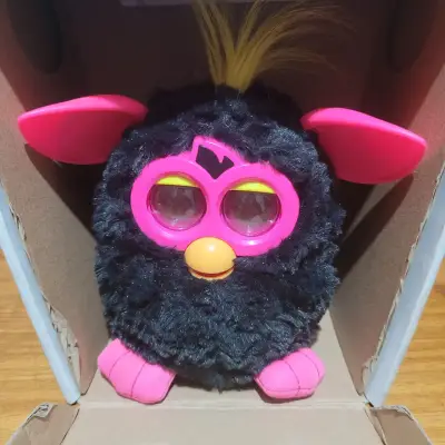 Furby Año 2012 - Negro con Fucsia - miniatura 3