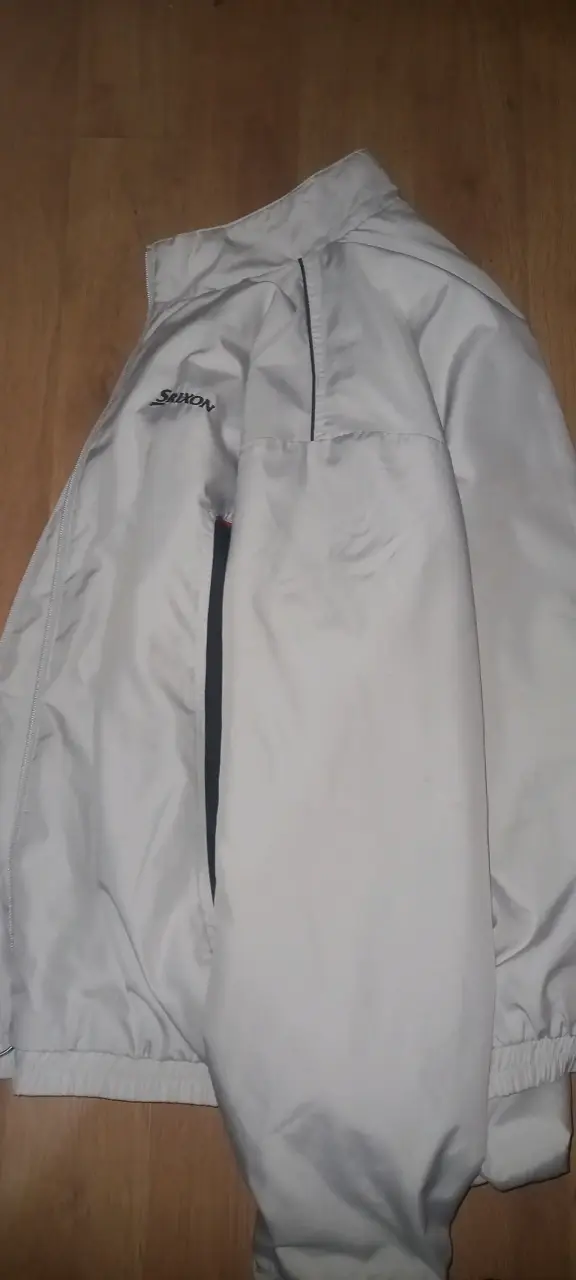 Cortaviento blanca Srixon
