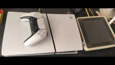 Consola PS5 con control y 4 juegos - miniatura 1