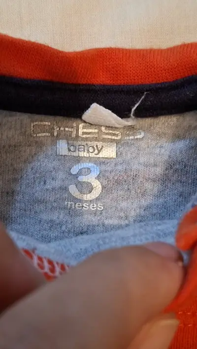 Conjunto bebé body y pantalón - miniatura 2