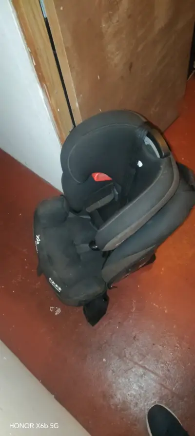 Silla de auto Joie negra - miniatura 2
