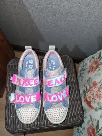 Zapatillas Skechers niñas N 33 - miniatura 1