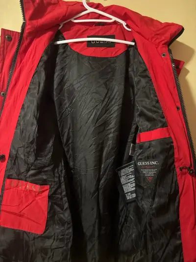 Chaqueta roja acolchada - miniatura 5