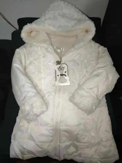 Abrigo de peluche blanco para niñas - miniatura 1