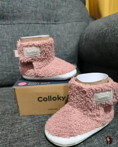 Botas rosadas para bebé - miniatura 2