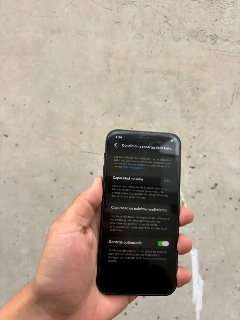 iPhone 12 negro, excelente estado - 2