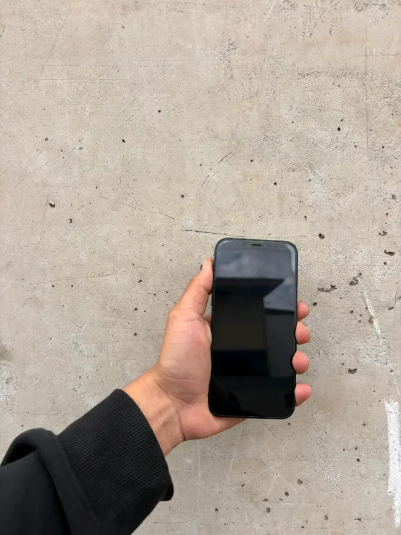 iPhone 12 negro, excelente estado - 3