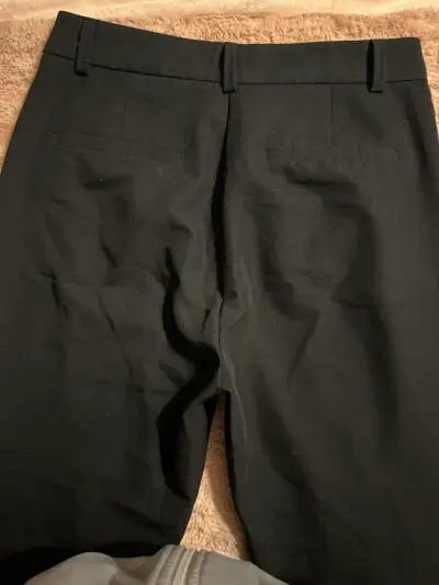 Pantalones negros - miniatura 2