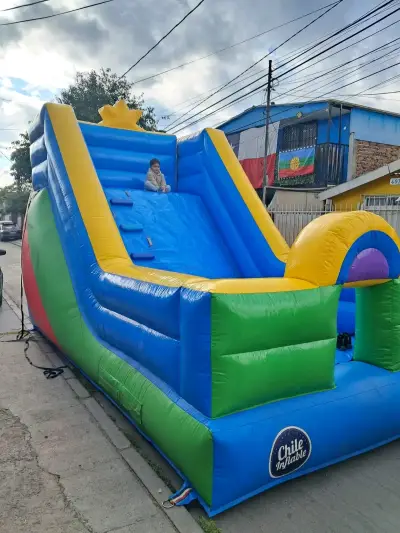 Castillo inflable grande + turbina 0 detalles - miniatura 3