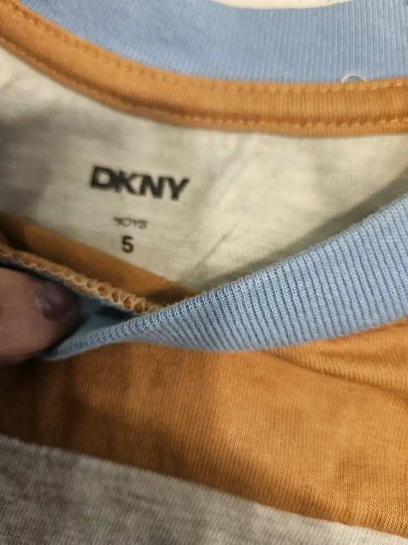 Polera DKNY talla 5 - 2