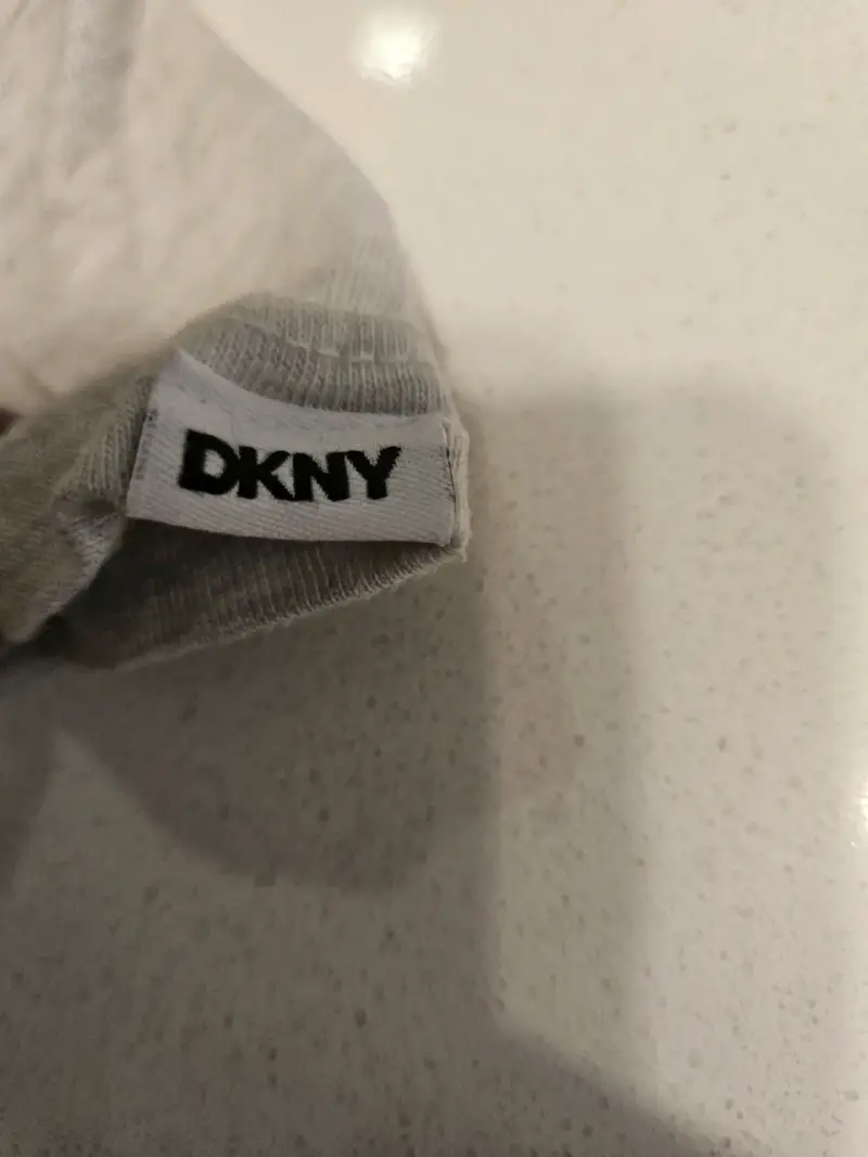 Polera DKNY talla 5 - 3