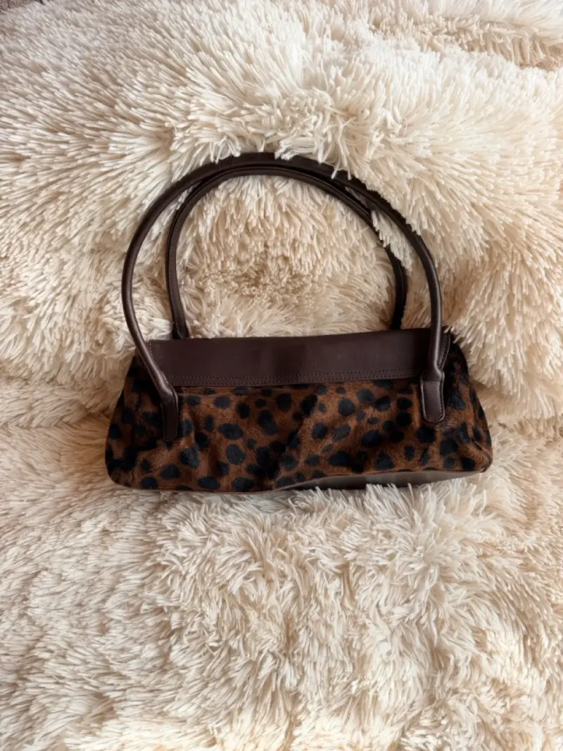 Cartera animal print café y2k - 2