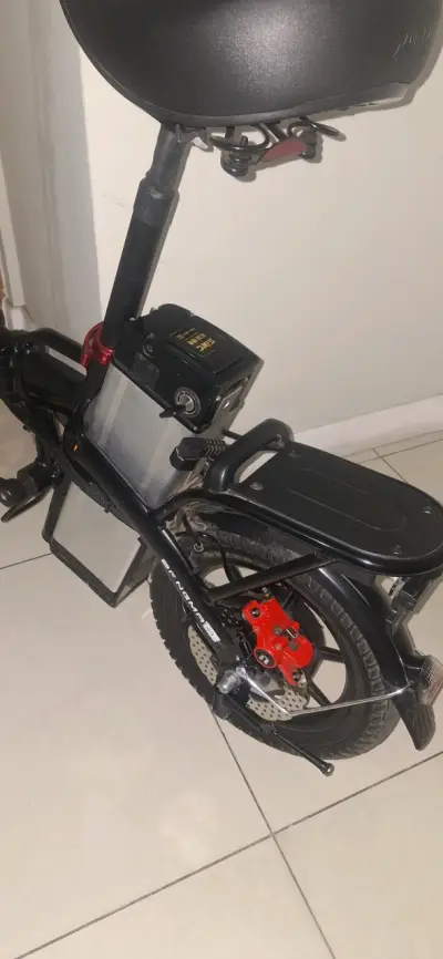 Scooter eléctrico plegable negro - miniatura 2