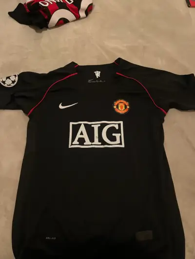 Camiseta fútbol Manchester United negra - miniatura 1