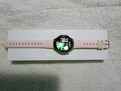 Reloj inteligente rosado nuevo - miniatura 3