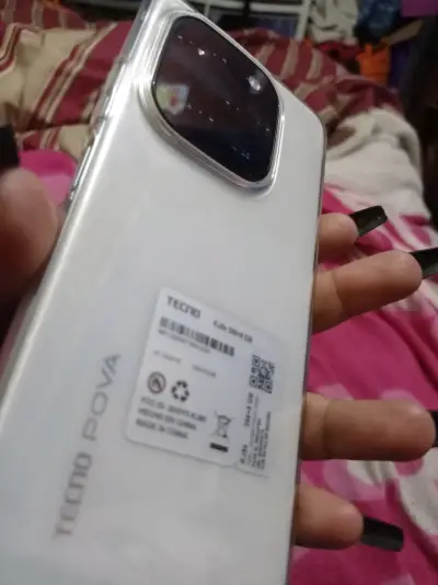 Smartphone Tecno Pova blanco - miniatura 1